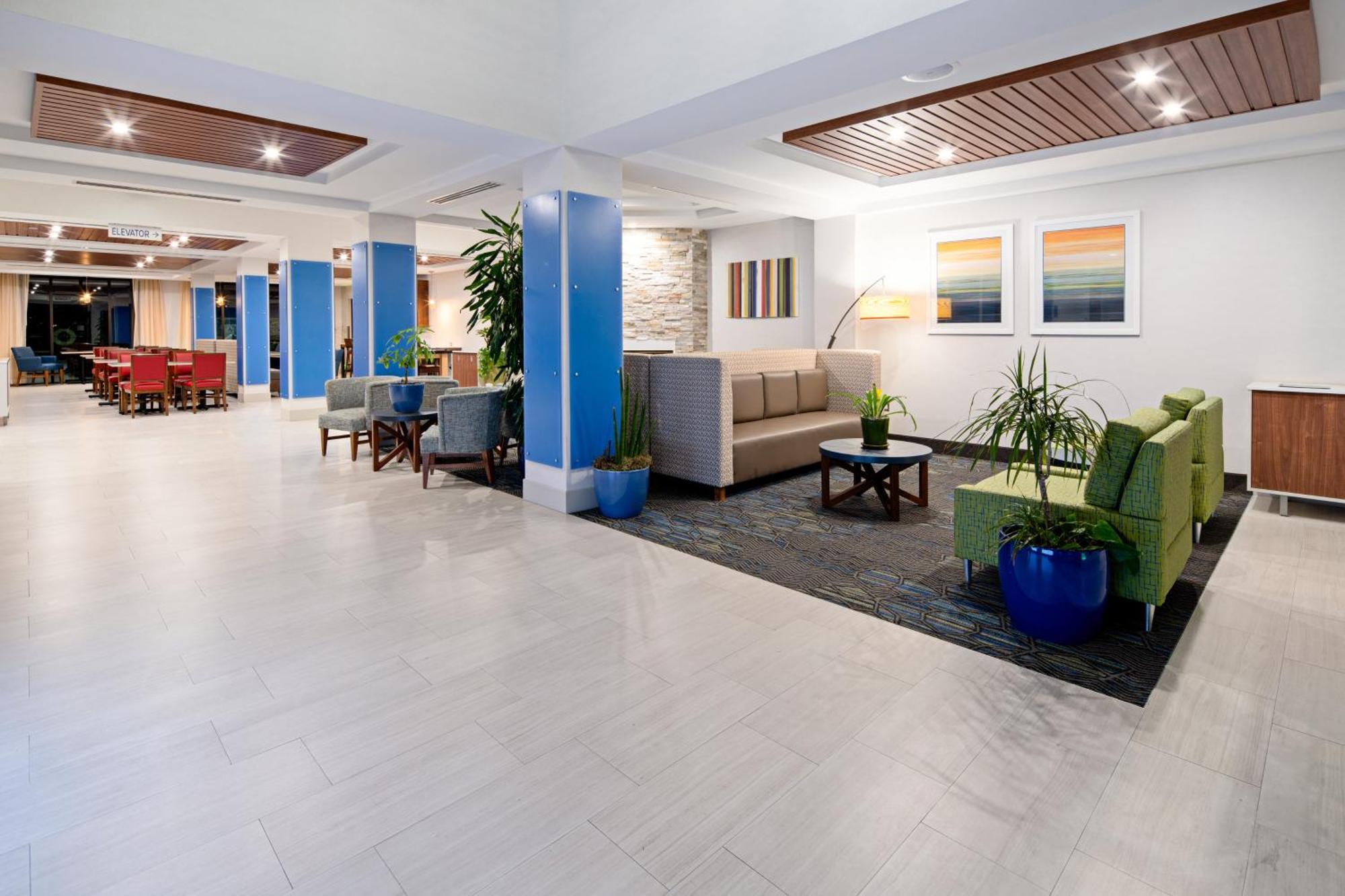 Holiday Inn Express Hotel & Suites Atascadero By Ihg Bagian luar foto