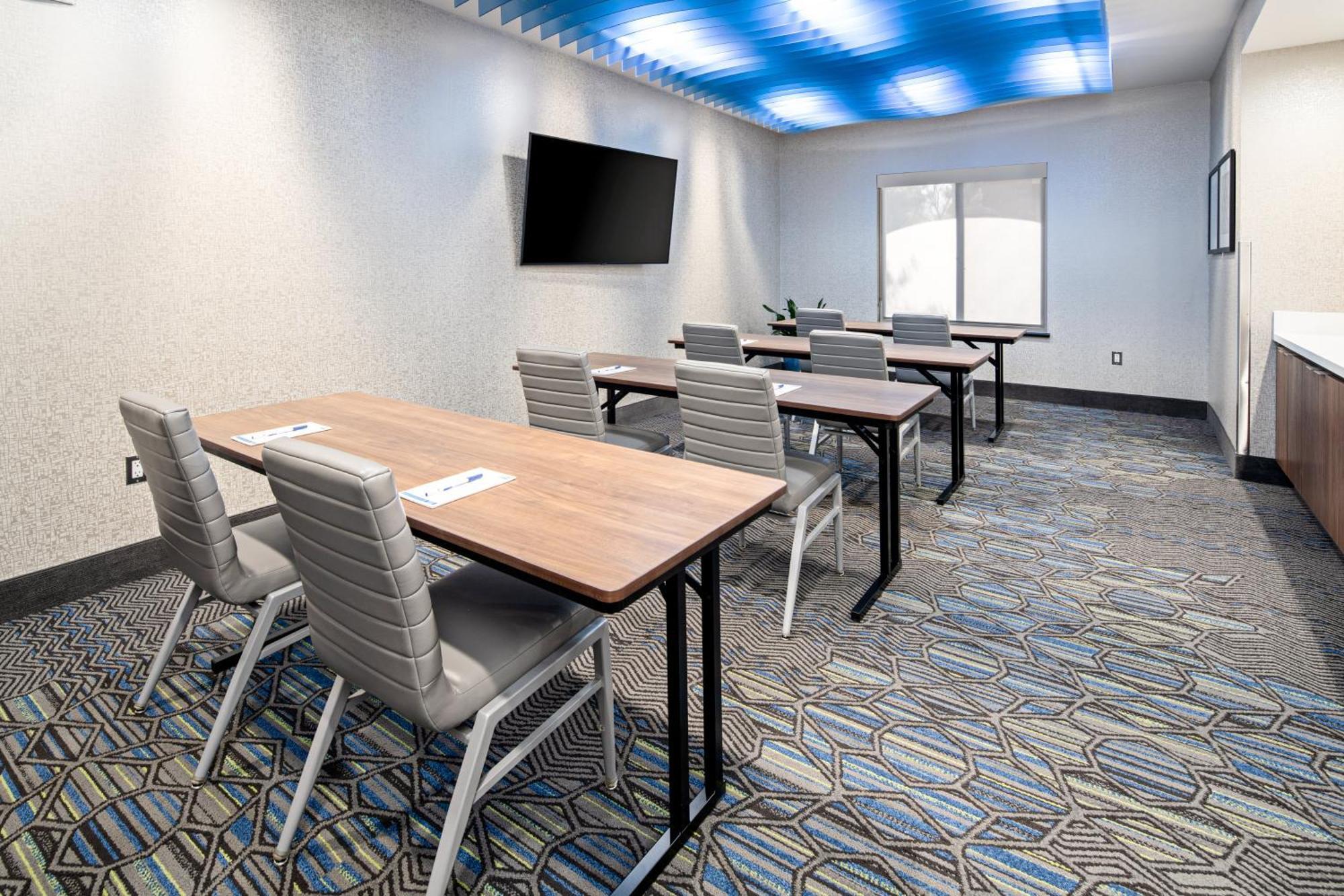 Holiday Inn Express Hotel & Suites Atascadero By Ihg Bagian luar foto